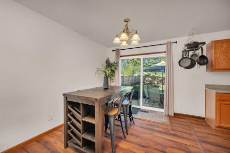 209 North Pine Street Gardner IL 60424