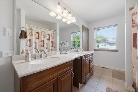 3215 Whitegate Road Joliet IL 60431