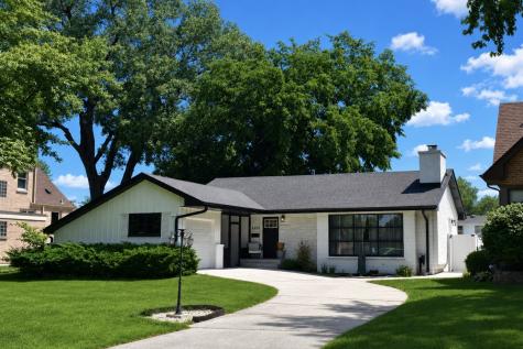 9525 Parkside Avenue Oak Lawn IL 60453