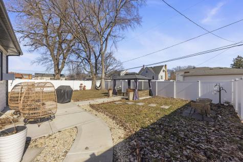 9525 Parkside Avenue Oak Lawn IL 60453