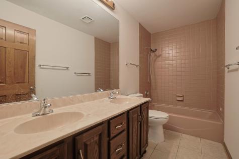 37 Mark Drive Hawthorn Woods IL 60047