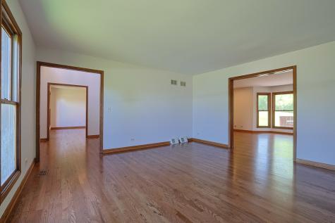 37 Mark Drive Hawthorn Woods IL 60047