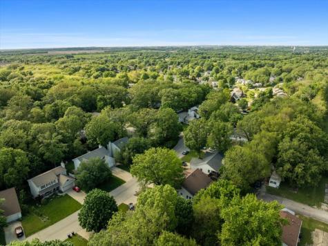 2506 Timberview Drive Bloomington IL 61701