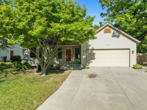 2506 Timberview Drive Bloomington IL 61701