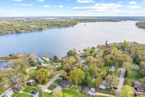 4520 West Shore Drive Wonder Lake IL 60097