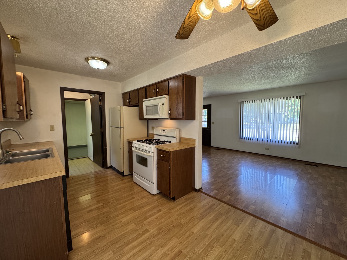 3094 Timber Hill Lane Aurora IL 60504