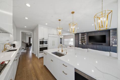 4029 Suffield Court Skokie IL 60076