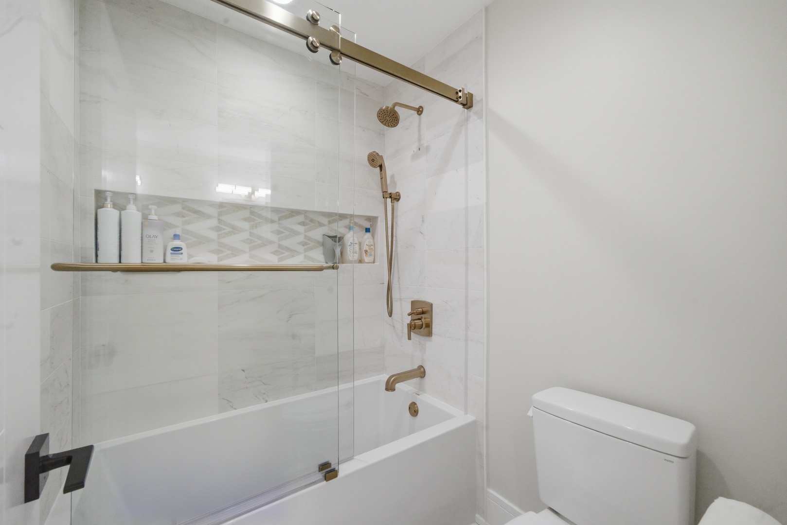4029 Suffield Court Skokie IL 60076