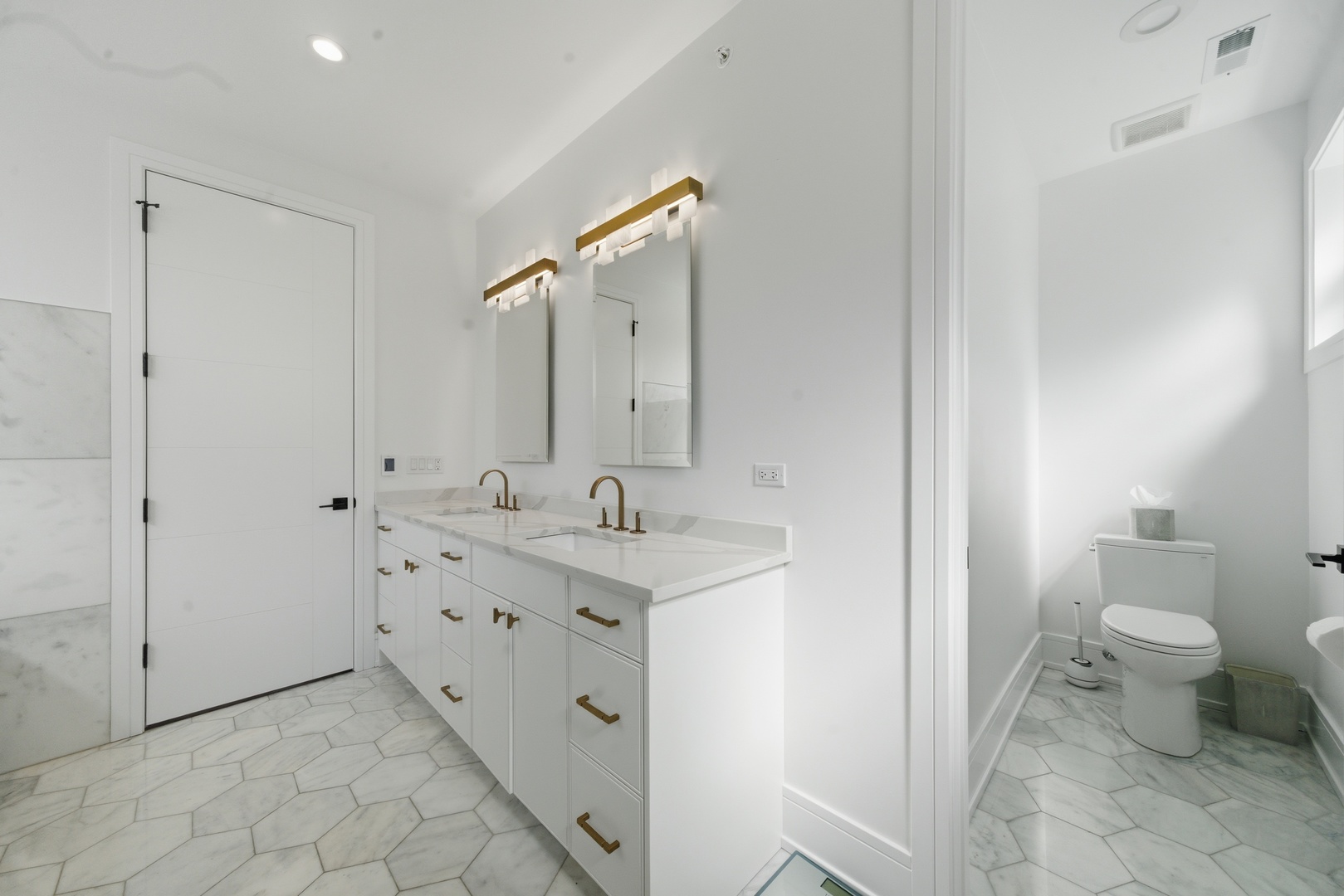 4029 Suffield Court Skokie IL 60076