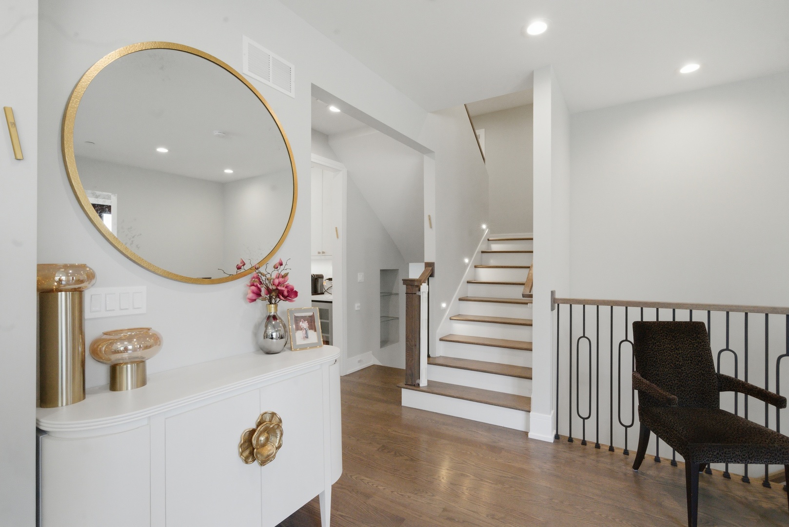 4029 Suffield Court Skokie IL 60076
