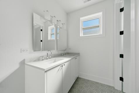 4029 Suffield Court Skokie IL 60076