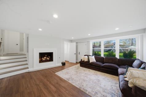 4029 Suffield Court Skokie IL 60076