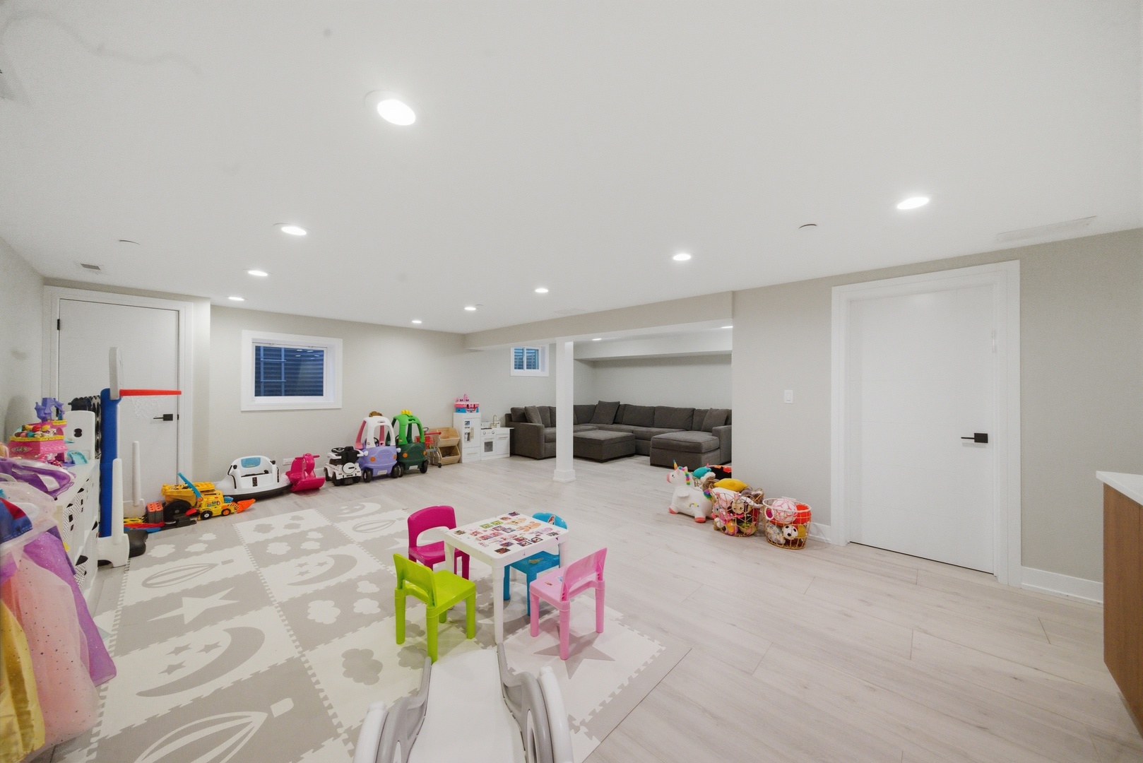 4029 Suffield Court Skokie IL 60076