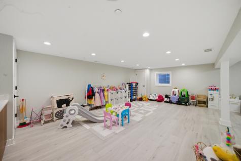 4029 Suffield Court Skokie IL 60076