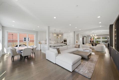 4029 Suffield Court Skokie IL 60076