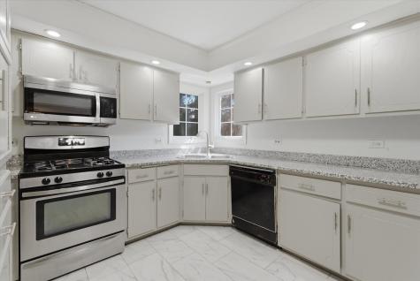 16861 Thackery Avenue Oak Forest IL 60452