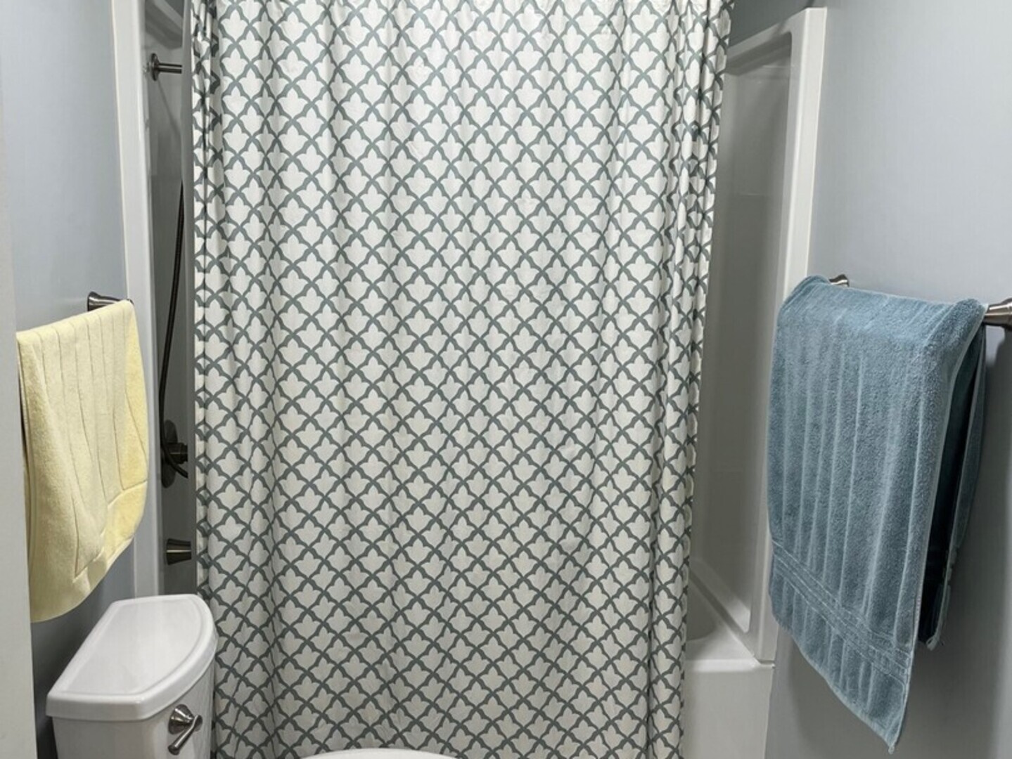 1690 Darwin Court Wheaton IL 60189