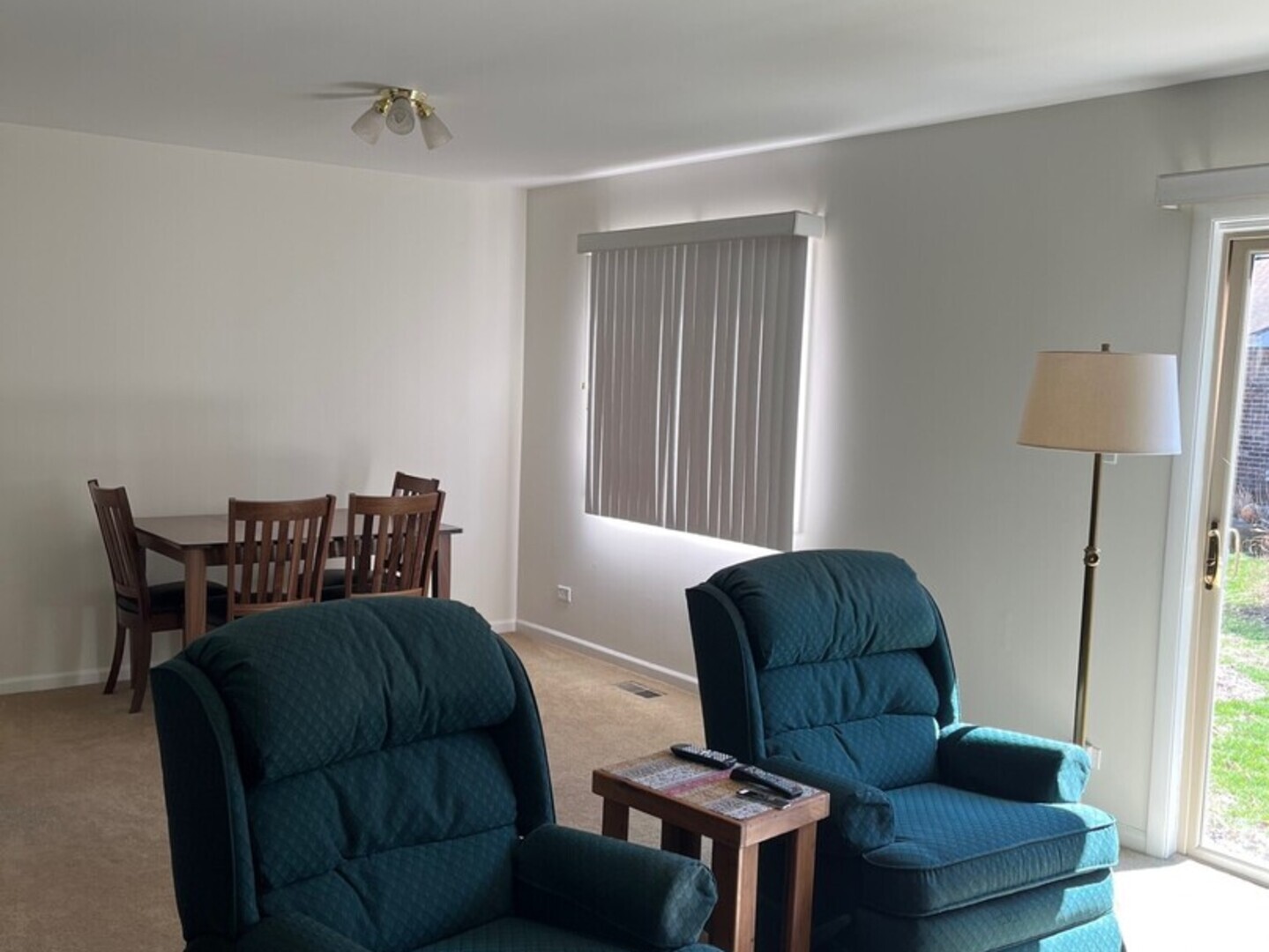 1690 Darwin Court Wheaton IL 60189