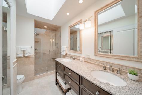 1710 Galloway Circle Inverness IL 60010