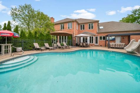 1710 Galloway Circle Inverness IL 60010