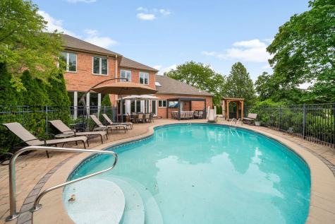 1710 Galloway Circle Inverness IL 60010