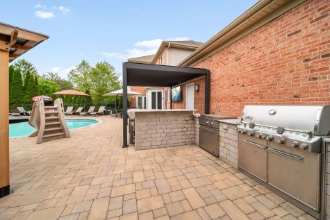 1710 Galloway Circle Inverness IL 60010