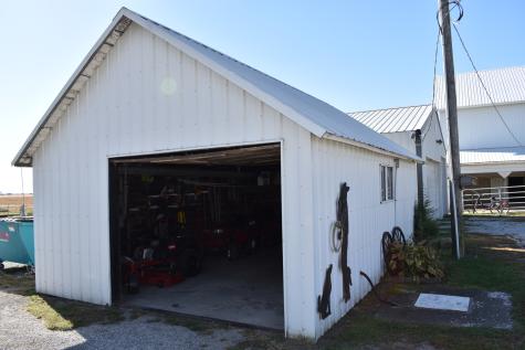 9898 East 1200 North Road Chenoa IL 61726