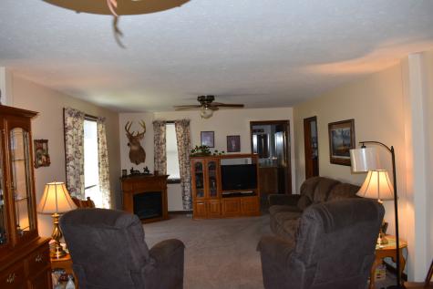 9898 East 1200 North Road Chenoa IL 61726