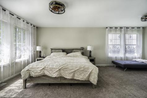 1907 East Grand Avenue Lindenhurst IL 60046