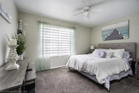 1907 East Grand Avenue Lindenhurst IL 60046