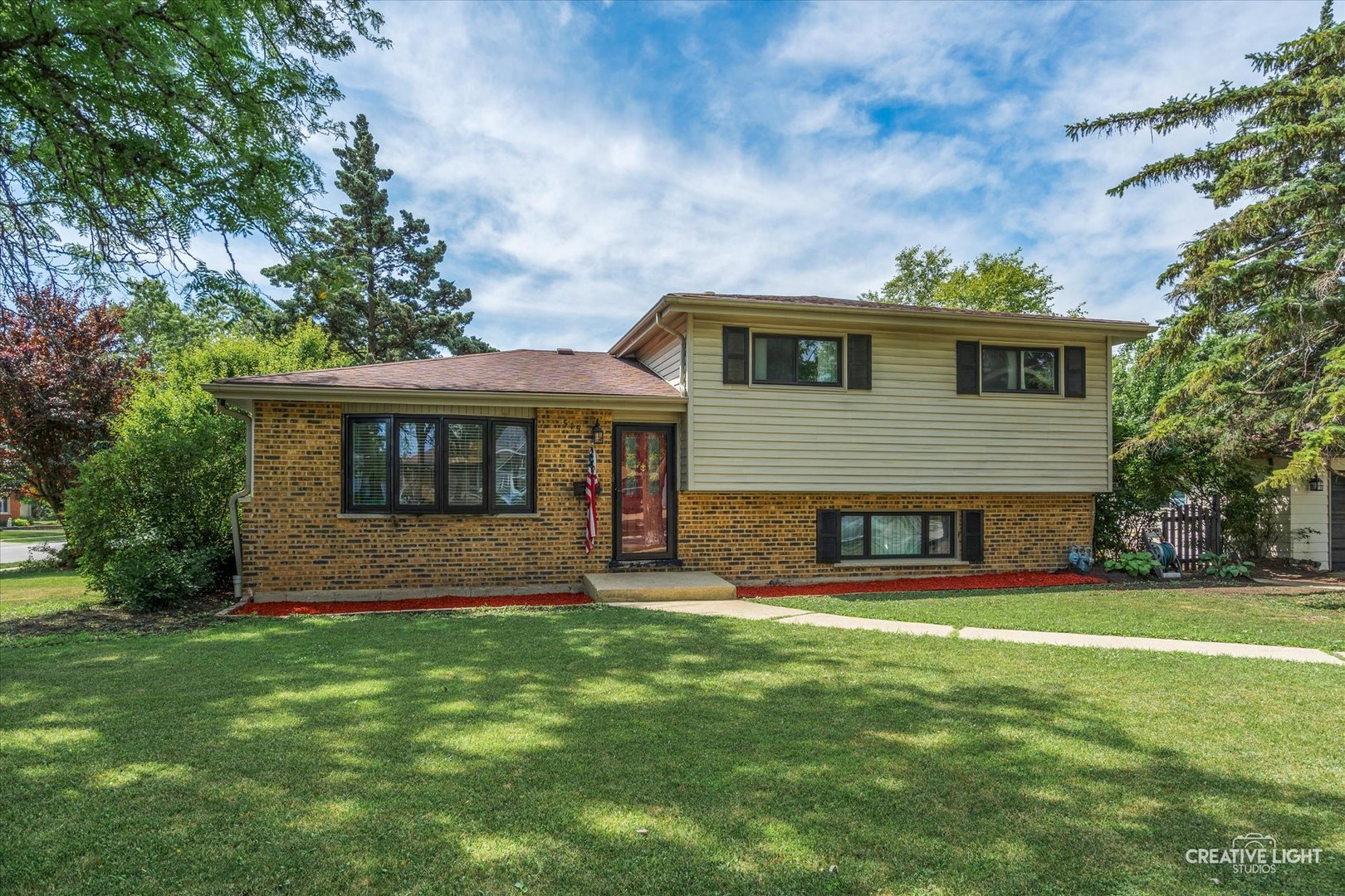 515 West Diversey Avenue Addison IL 60101