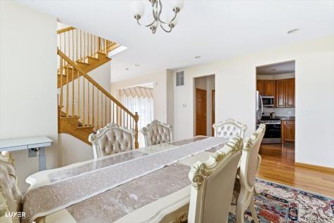 5900 West 90th Street Oak Lawn IL 60453