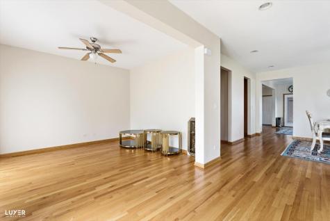 5900 West 90th Street Oak Lawn IL 60453
