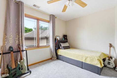 5900 West 90th Street Oak Lawn IL 60453