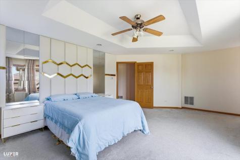 5900 West 90th Street Oak Lawn IL 60453