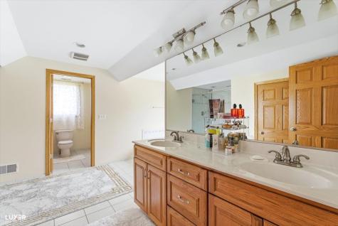 5900 West 90th Street Oak Lawn IL 60453
