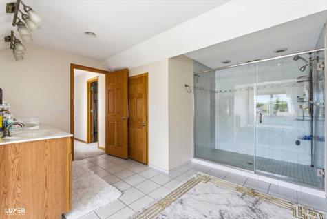 5900 West 90th Street Oak Lawn IL 60453