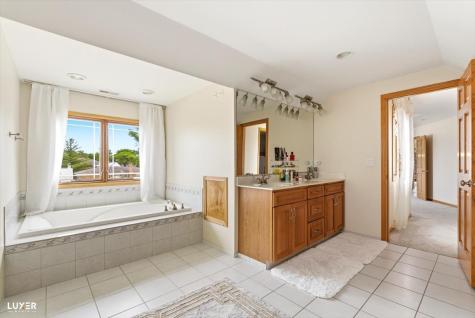 5900 West 90th Street Oak Lawn IL 60453