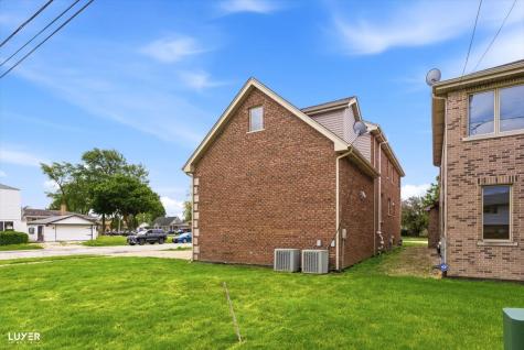 5900 West 90th Street Oak Lawn IL 60453