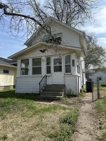 3113 9 1/2 Street Rock Island IL 61201