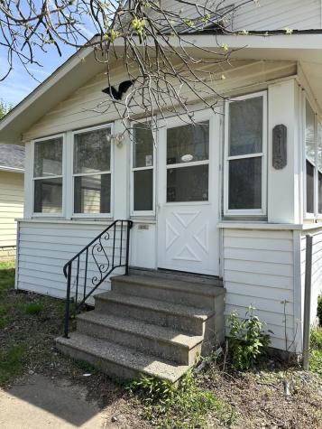 3113 9 1/2 Street Rock Island IL 61201