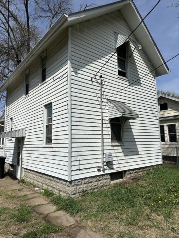 3113 9 1/2 Street Rock Island IL 61201