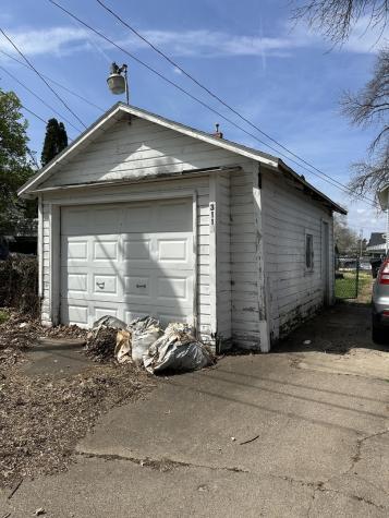 3113 9 1/2 Street Rock Island IL 61201
