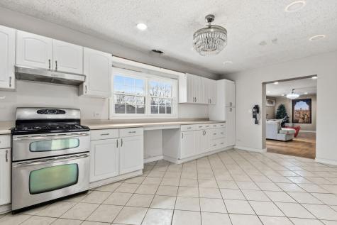 100 Pratt Boulevard Roselle IL 60172