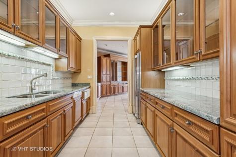 560 Oak Knoll Road Barrington Hills IL 60010