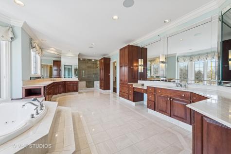 560 Oak Knoll Road Barrington Hills IL 60010