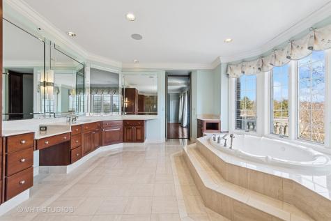 560 Oak Knoll Road Barrington Hills IL 60010
