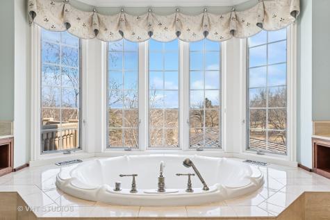 560 Oak Knoll Road Barrington Hills IL 60010