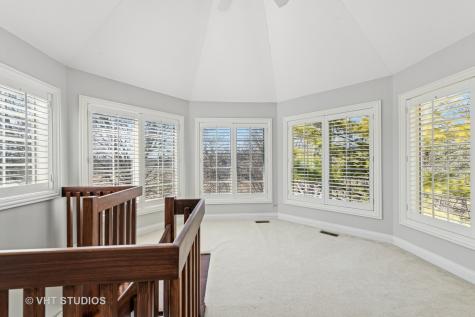560 Oak Knoll Road Barrington Hills IL 60010