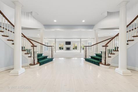 560 Oak Knoll Road Barrington Hills IL 60010